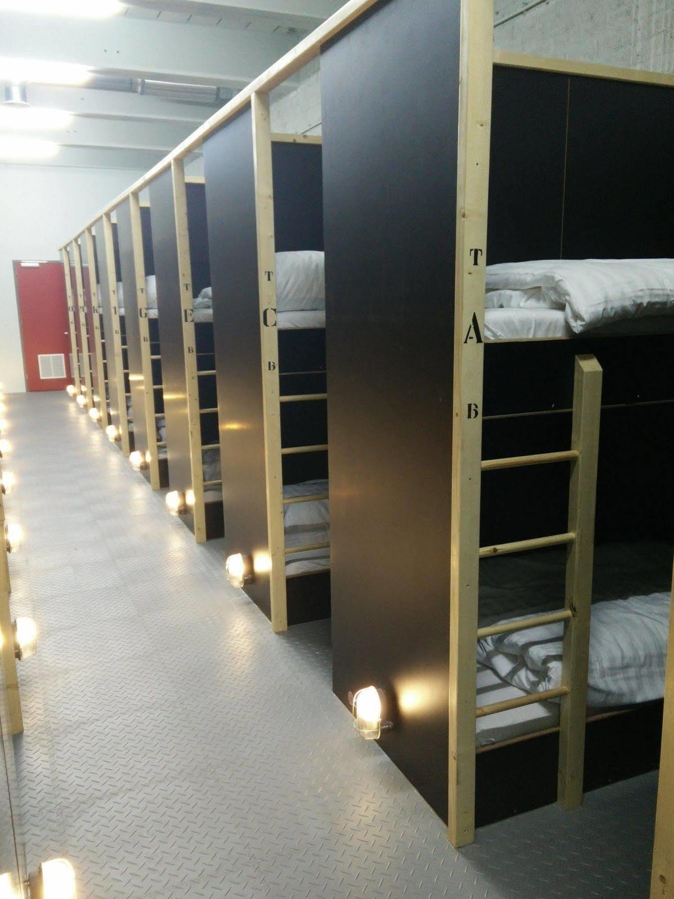 Stayokay Hostel Eindhoven - Blue Collar Dış mekan fotoğraf